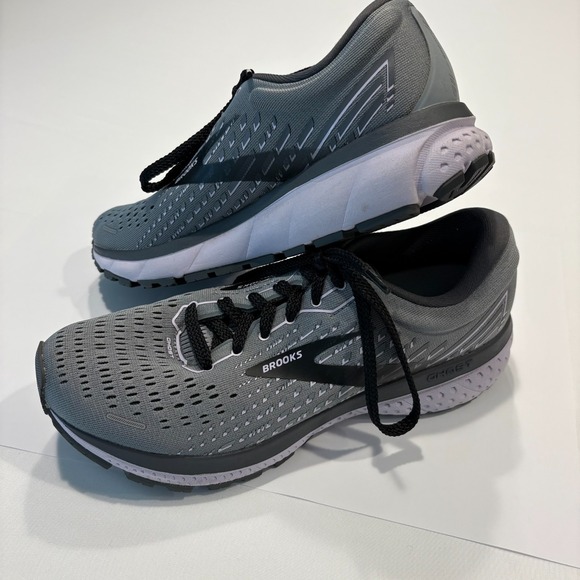 Brooks Ghost 13 1203381B084 Womens 10B Running Shoe Gray Blackened Pearl Sneaker - Picture 4 of 9